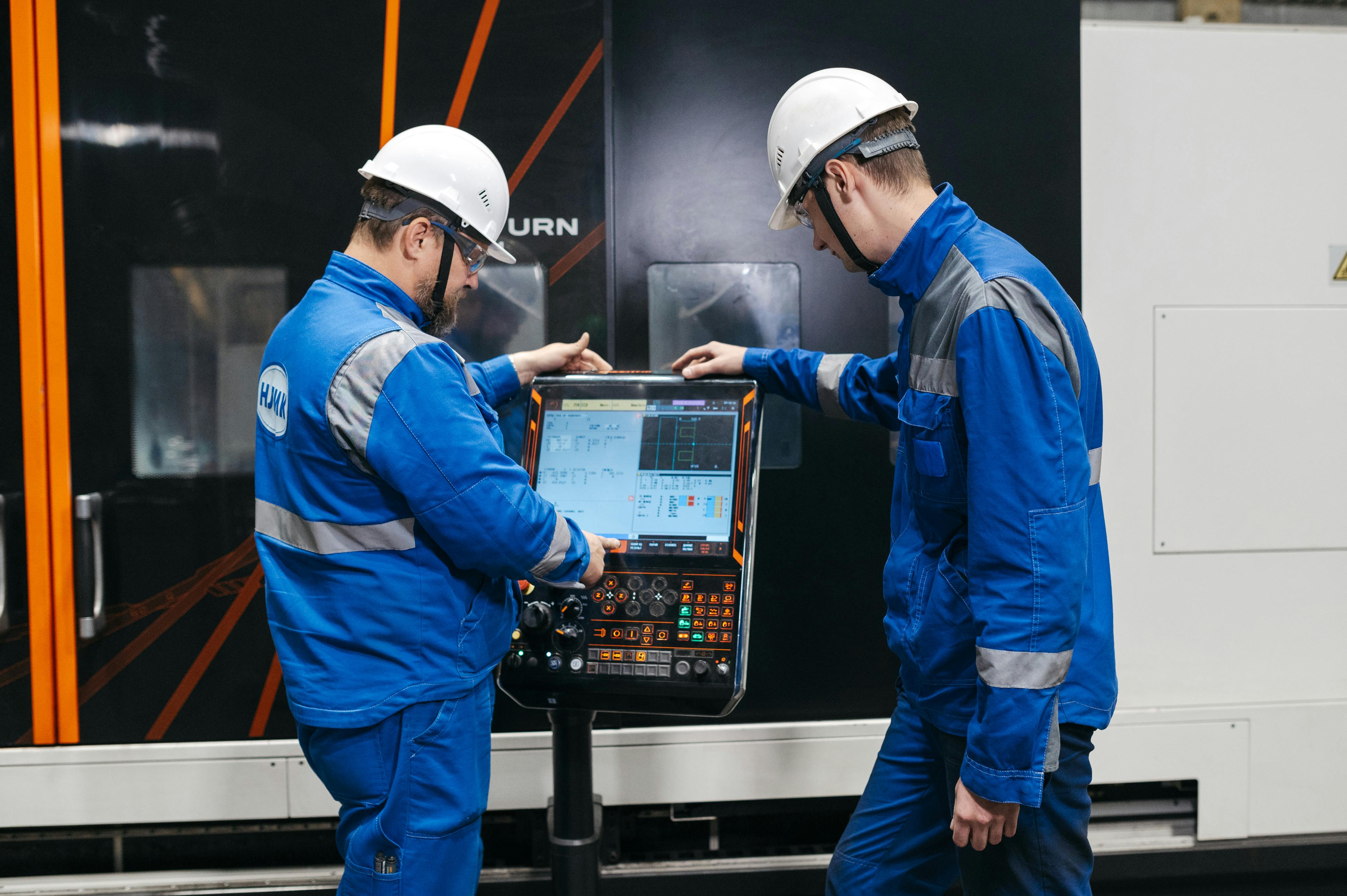 Operations Managers and Hyperscale Facility Specialists